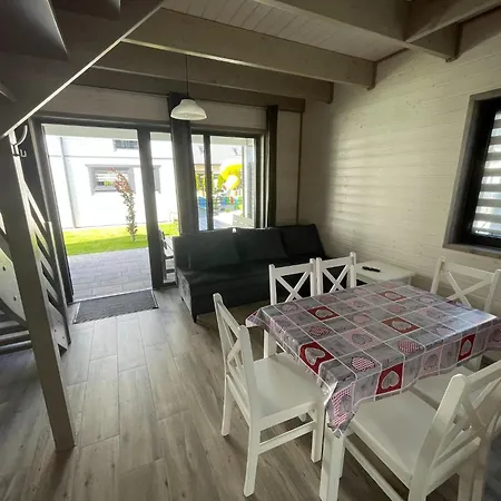 Prázdninový dům Large Homes Close To The *