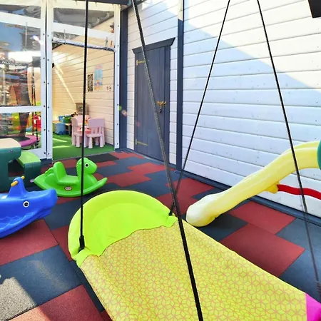 Prázdninový dům Large Homes Close To The *